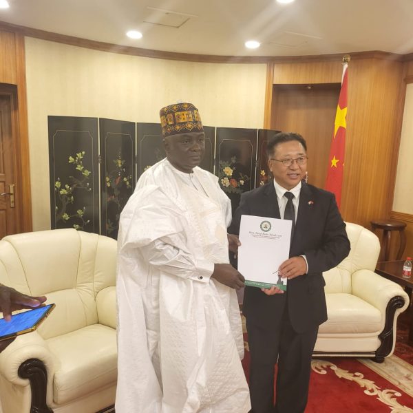 Former Chairman Hon. Yusuf Buba Yakub with the Chinese Ambassador to Nigeria in Abuja.